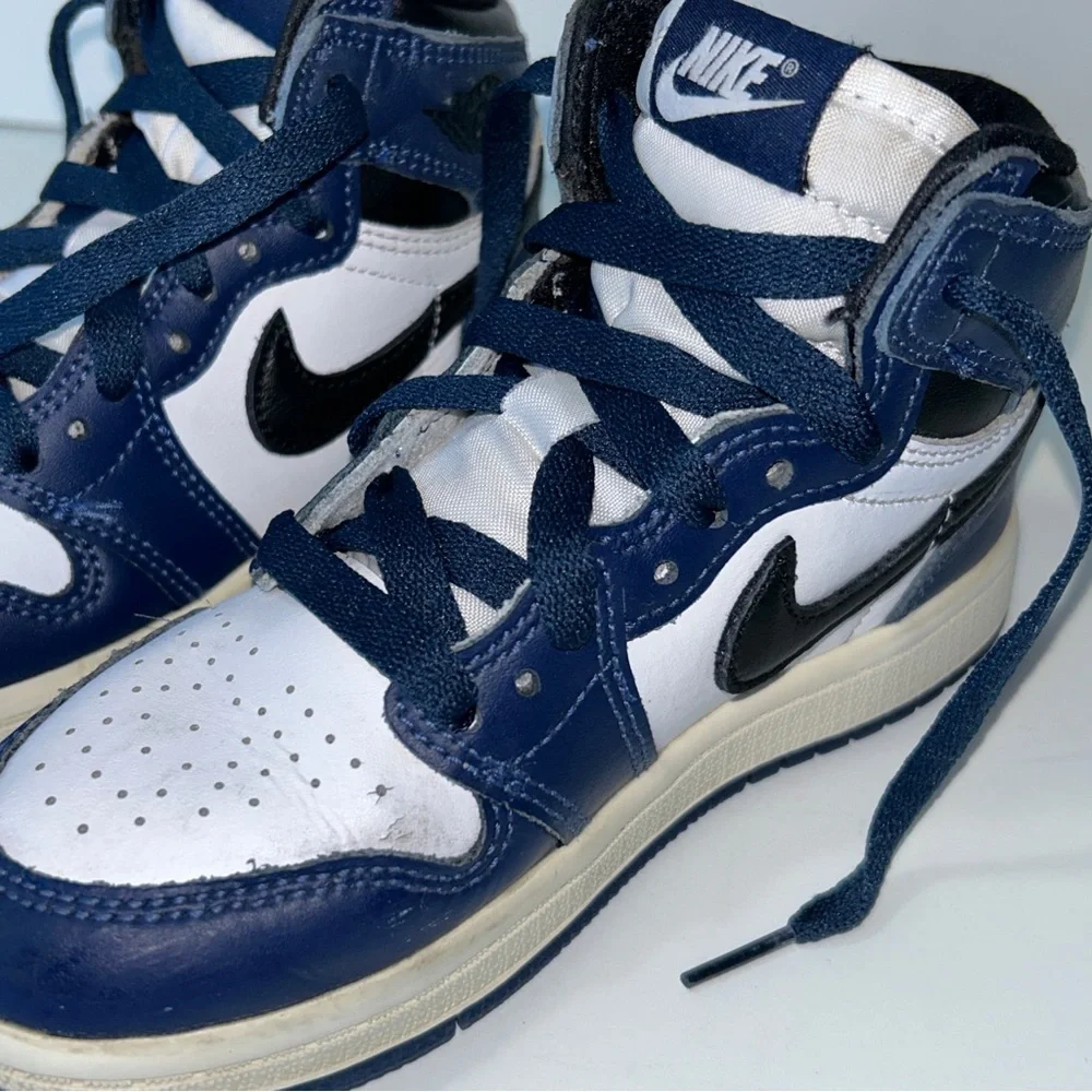 Nike Air Jordan 1 Retro High Kid Size 12C Blue White Athletic Shoes Sneakers - Picture 8 of 15